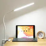 lampe-de-bureau-a-pince-design Lampe de Bureau à Pince Design