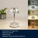 lampe-de-chevet-en-metal-brosse lampe de chevet en métal brossé