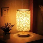 lampe-de-table-scandinave-en-bois lampe de table scandinave en bois
