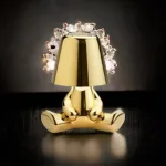 lampe-en-metal-argente-pour-chambre lampe en métal argenté pour chambre