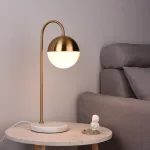 lampe-moderne-en-cuivre lampe moderne en cuivre